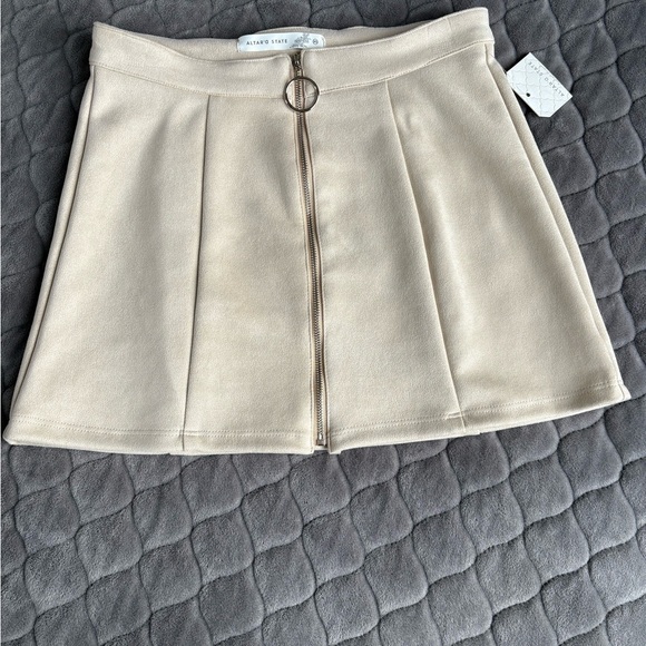 NWT ALTAR'D STATE MINI SKIRT - SIZE XS. - Picture 3 of 12